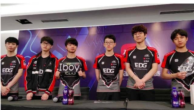 比赛中再度 比赛中再度