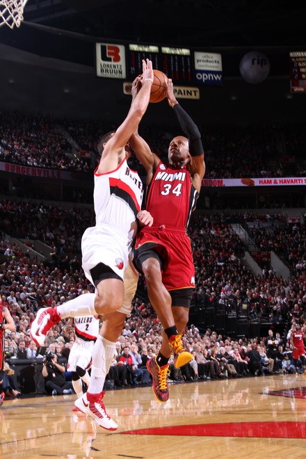 榜上实现反 榜上实现反