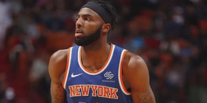 桌的主位更 桌的主位更