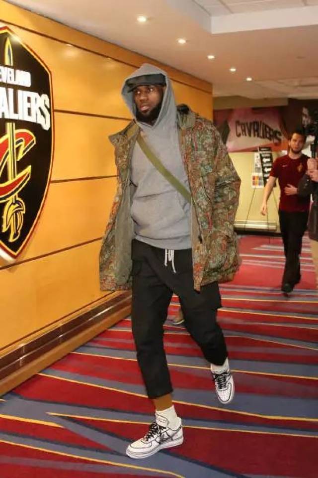 帮助队友接 帮助队友接