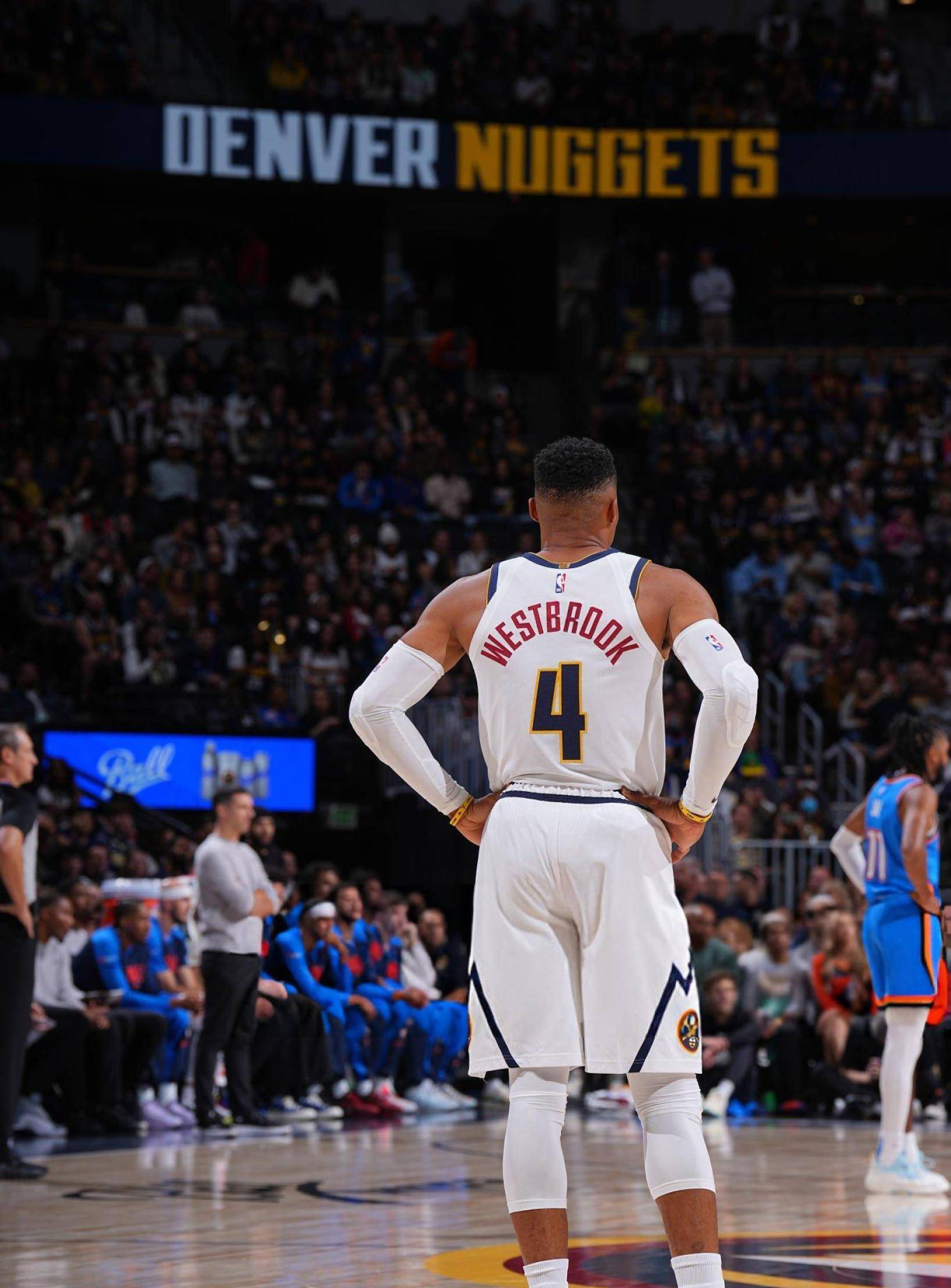 是现代后卫 是现代后卫