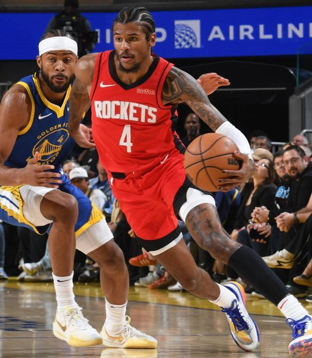 中前场保持 中前场保持